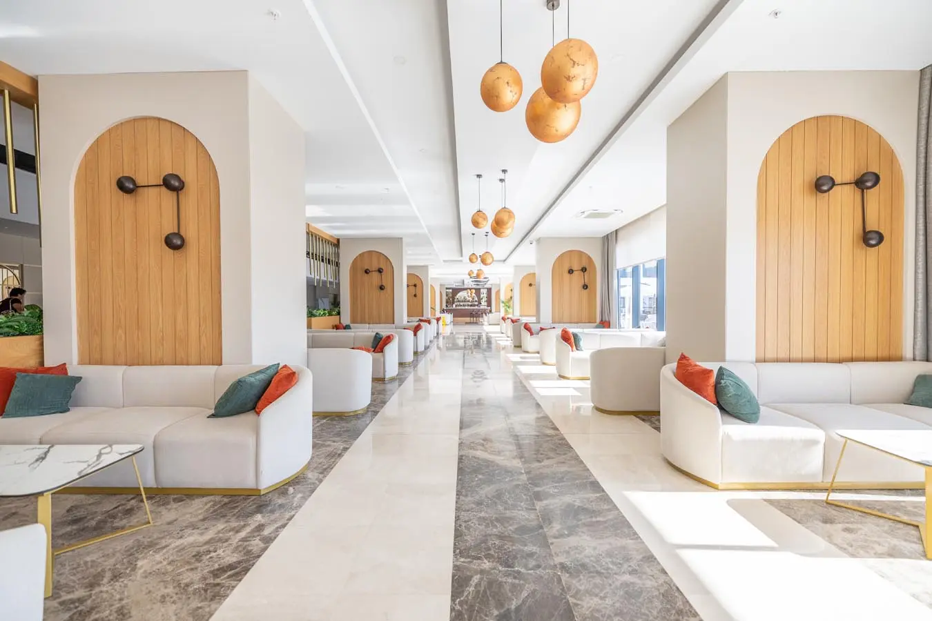 Side Moon Palace Hotel