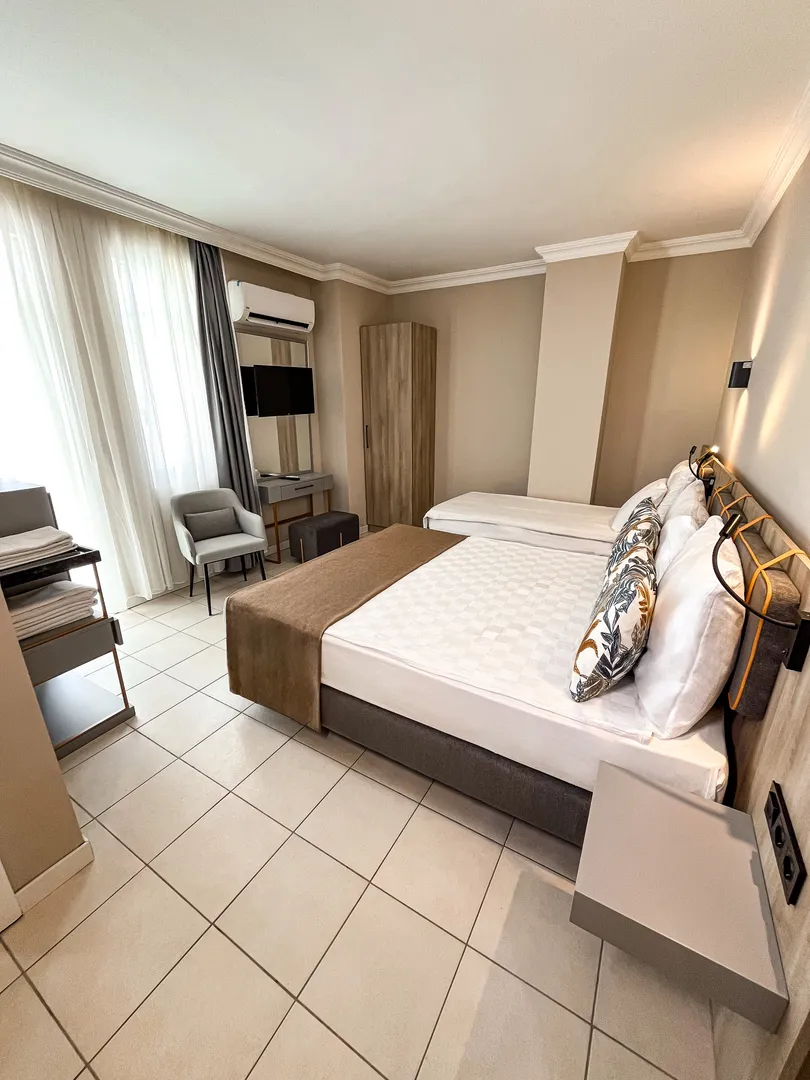 Alessia Hotel SPA Side