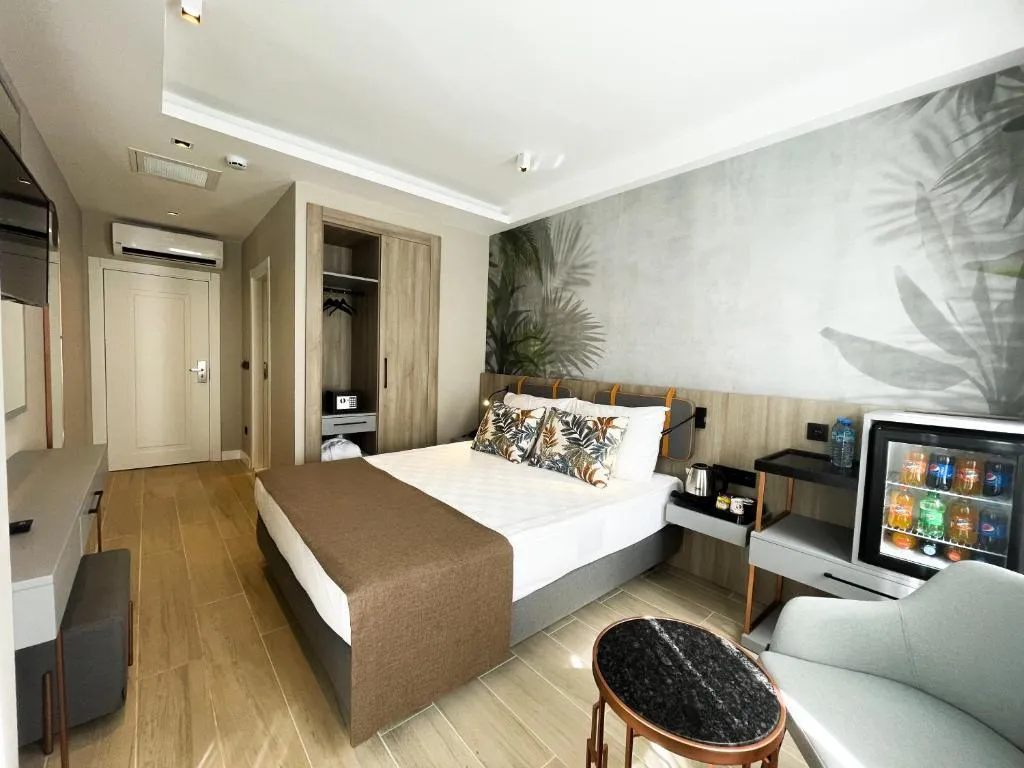 Alessia Hotel SPA Side