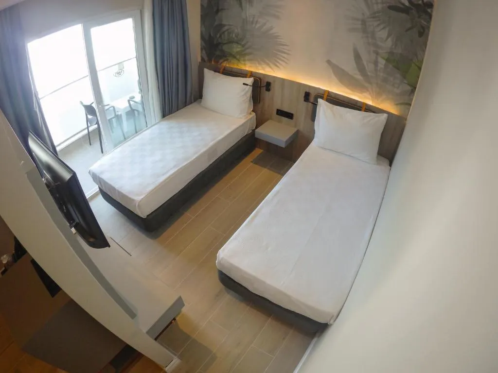 Alessia Hotel SPA Side